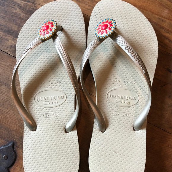 Havaianas Slim Flip FLops with Jewel Medallion - Picture 2 of 8